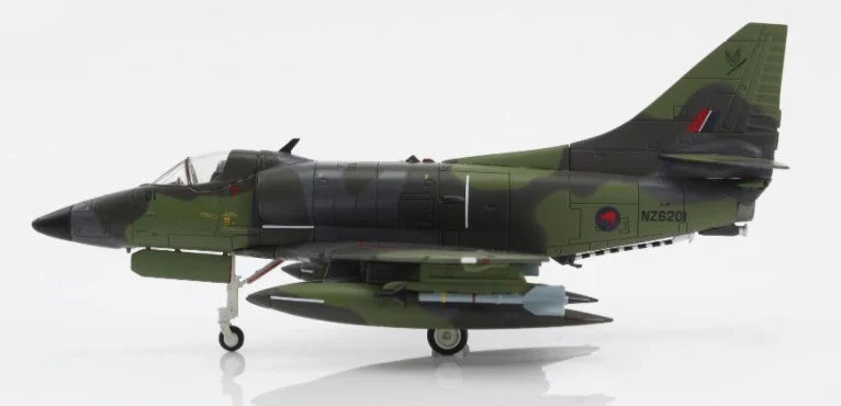 Hobbymaster Douglas A-4 Skyhawk NZ6201 2 Squadron