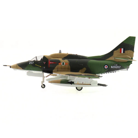 Hobby master Douglas A-4 Skyhawk NZ6207 No.75 Squadron