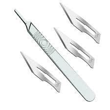 MODELLERS SCALPEL HANDLE WITH 5 BLADES