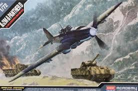 ACADEMY 1/72 IL-2M & PANTHER D