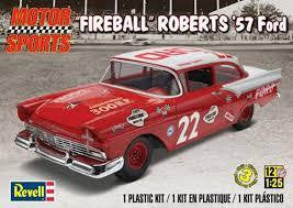 REVELL 1/25 FIREBALL ROBERTS '57 FORD