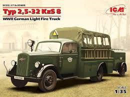 ICM 1/35 TYPE 2-32 KZS8 FIRE TRUCK