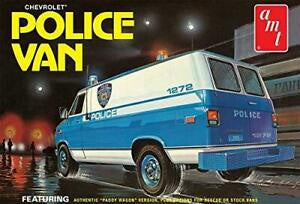 AMT 1/25 CHEVY POLICE VAN NYPD