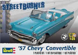 REVELL 1/25 '57 CHEVY CONVERTABLE