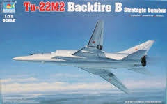 TRUMPETER 1/72 TU-22M2 BACKFIRE B