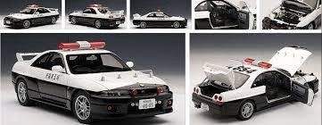 AUTO ART NISSAN SKYLINE GT-R R33 JAP POLICE